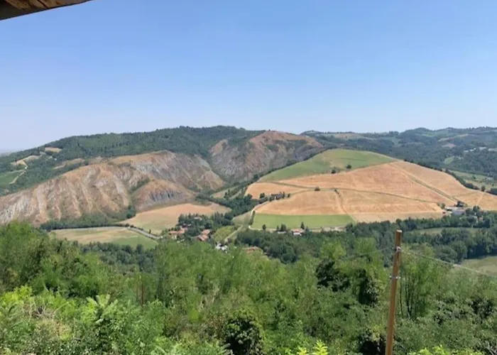 Вилла Casale Il Sambuco Sui Colli Bolognesi Сан-Ладзаро-ди-Савена