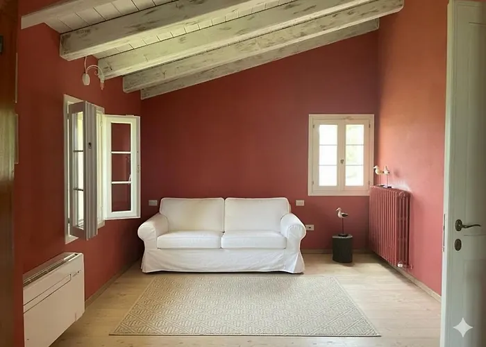 Вилла Casale Il Sambuco Sui Colli Bolognesi Сан-Ладзаро-ди-Савена